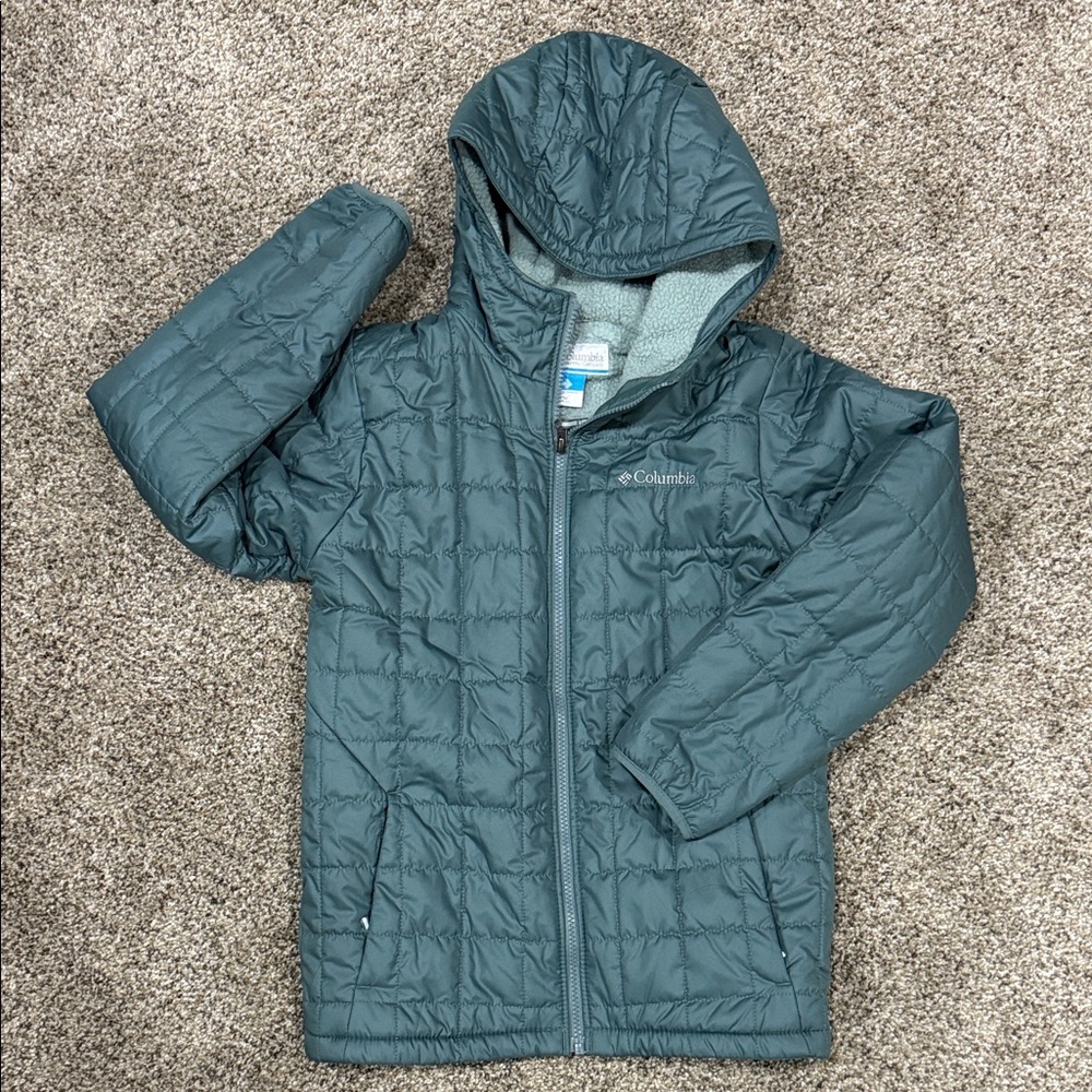 Columbia Hooded Jacket in Deep Green